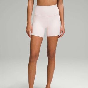 Lululemon Align High-Rise Short 6"
Strawberry Milkshake